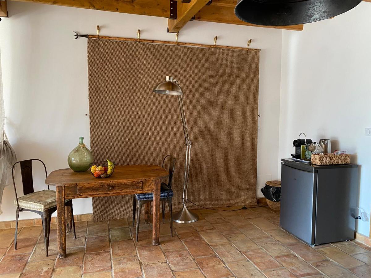 Bella Vida Bed and Breakfast Fourques  Buitenkant foto