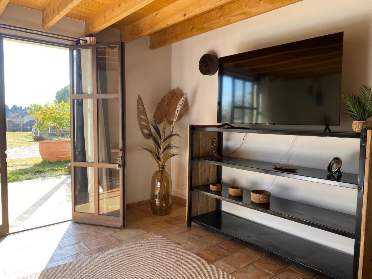 Bella Vida Bed and Breakfast Fourques  Buitenkant foto