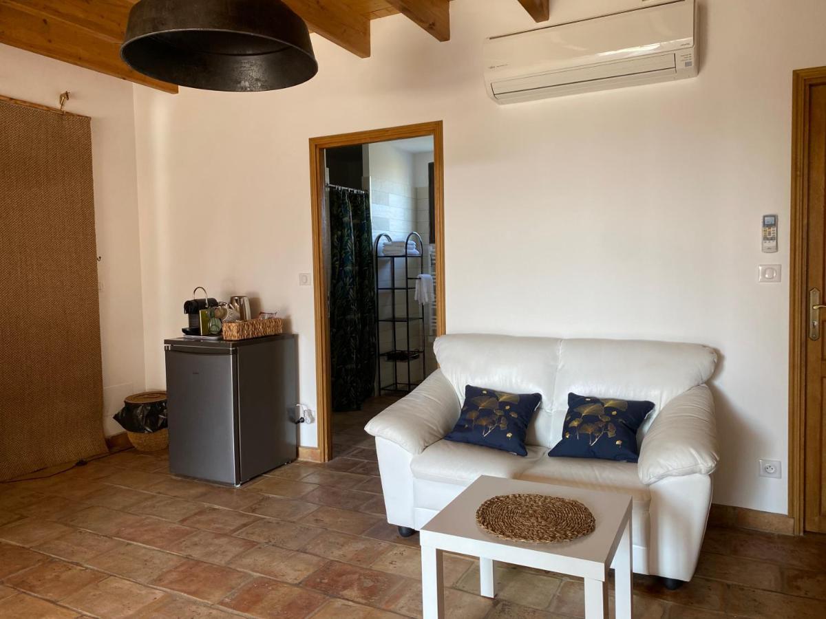 Bella Vida Bed and Breakfast Fourques  Buitenkant foto