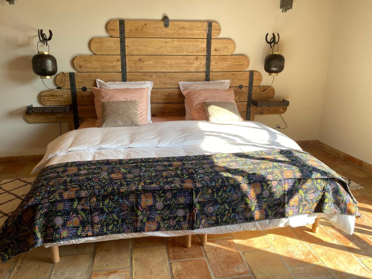 Bella Vida Bed and Breakfast Fourques  Buitenkant foto