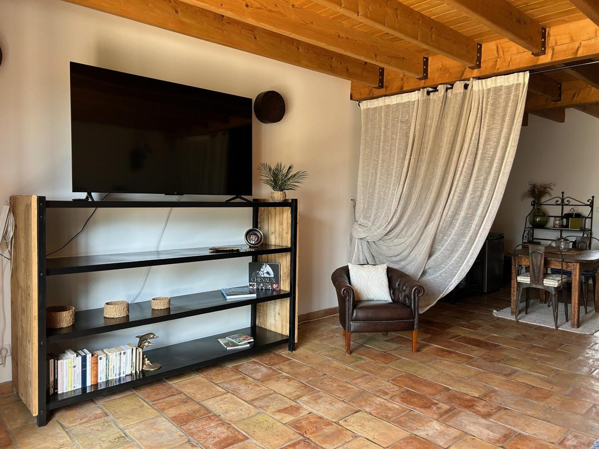 Bella Vida Bed and Breakfast Fourques  Buitenkant foto