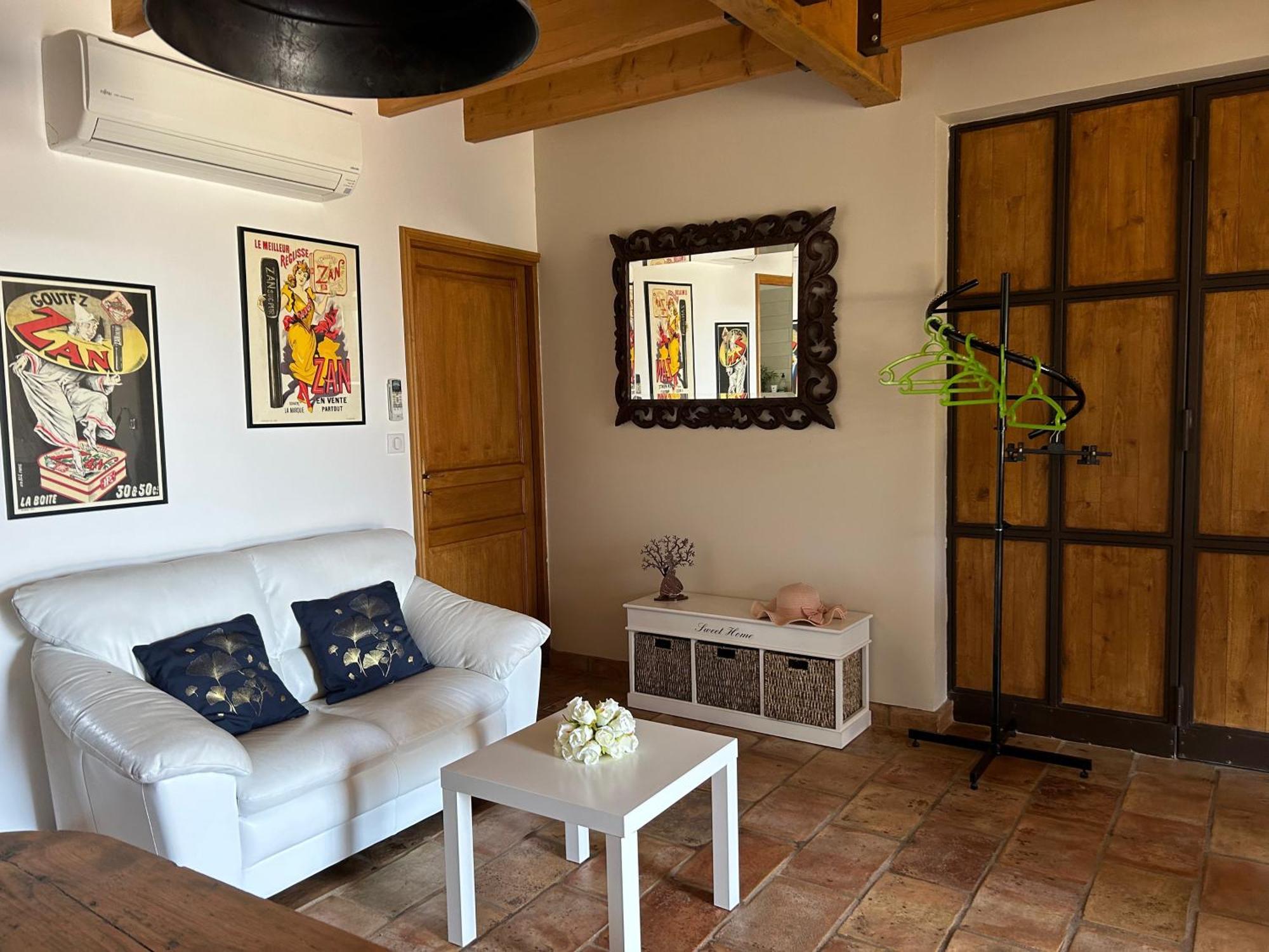Bella Vida Bed and Breakfast Fourques  Buitenkant foto