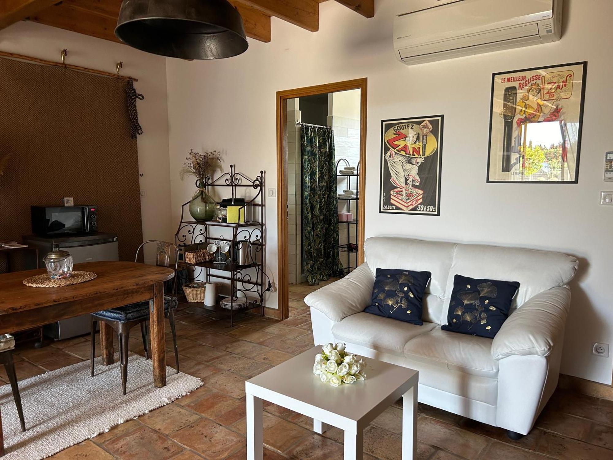 Bella Vida Bed and Breakfast Fourques  Buitenkant foto