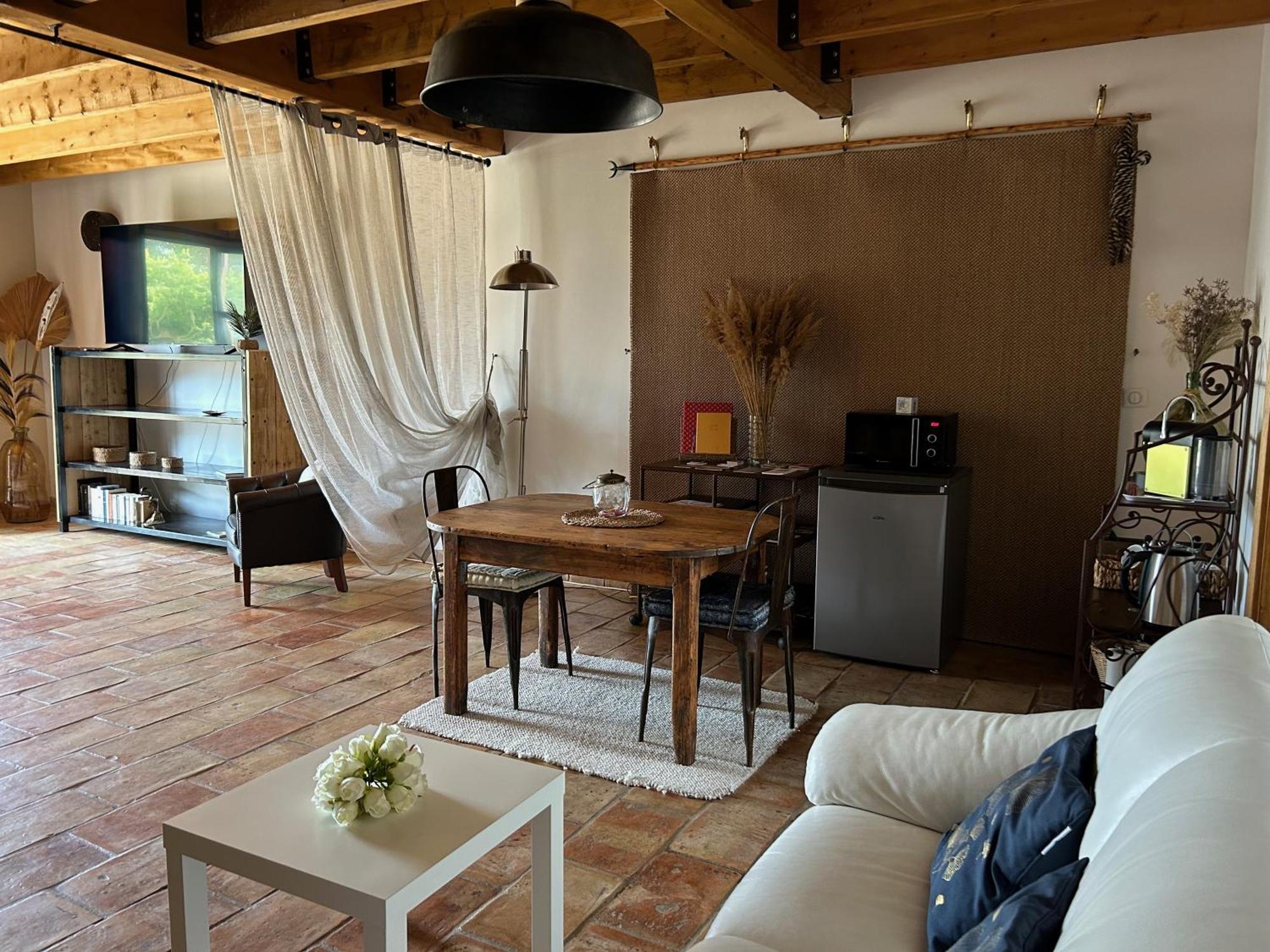 Bella Vida Bed and Breakfast Fourques  Buitenkant foto